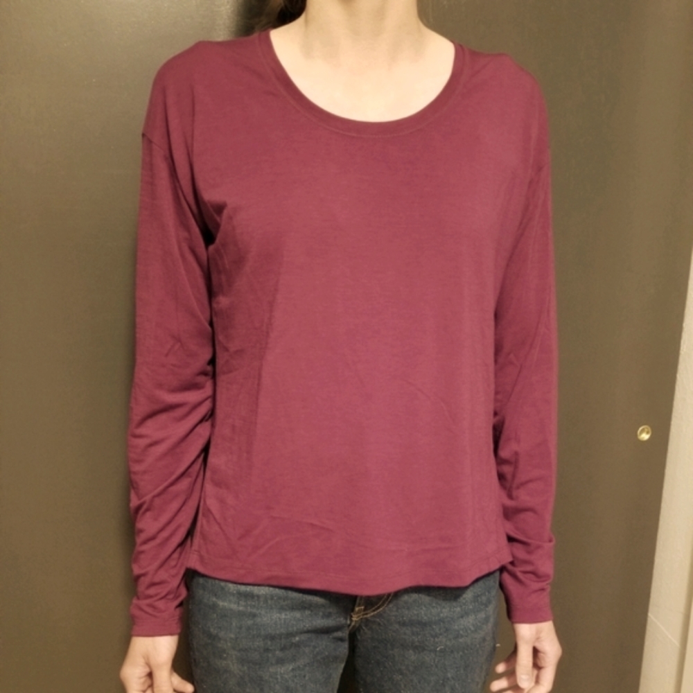 Athleta Key-hole long-sleeved top
